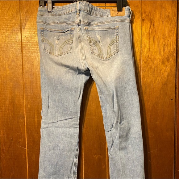 ✨️Hollister Jeans - Picture 2 of 3